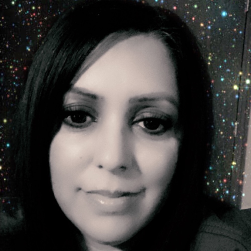Meet your Posher, Vanessa